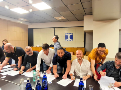 persone in una stanza